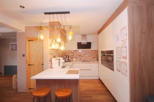 Photo 19- click for photo gallery